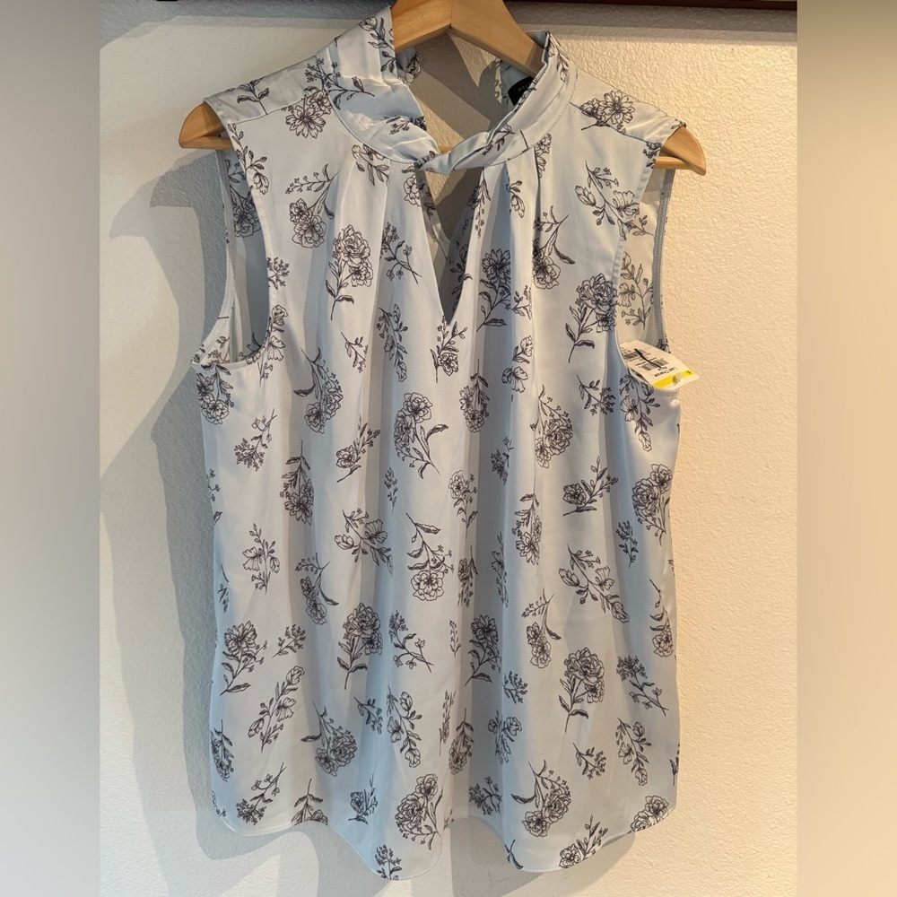 🆕 Halogen Twist Neck, Split Neck Floral Sleeveless Blouse, Size S, Oversized